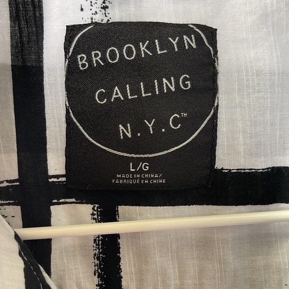 Brooklyn Calling N.Y.C Men’s Button Up T-Shirt | black and white | large - Picture 2 of 6